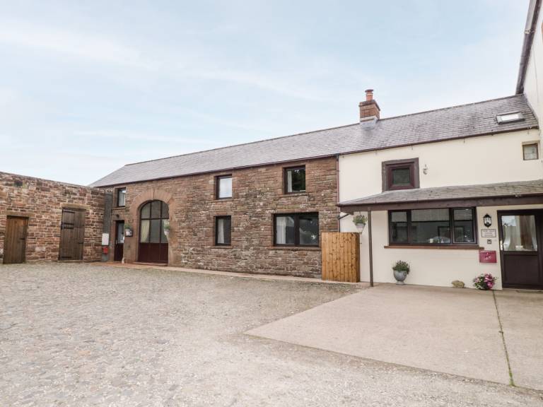 Cottage  Newton Reigny