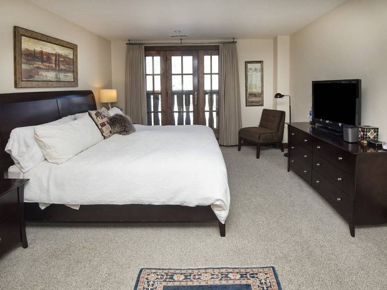 Condo Avon