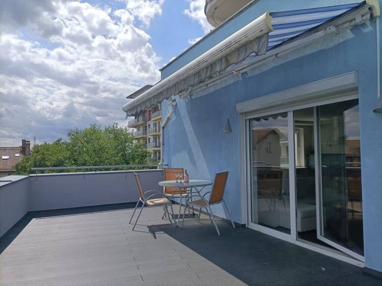 Family-oriented nice holiday apartment with fast internet & patio | Pets allowed — photo 4