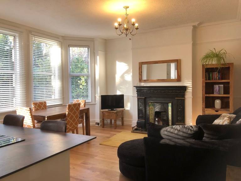 Apartment  Croydon