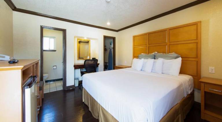 Signature Inn Merced Yosemite Parkway — photo 5