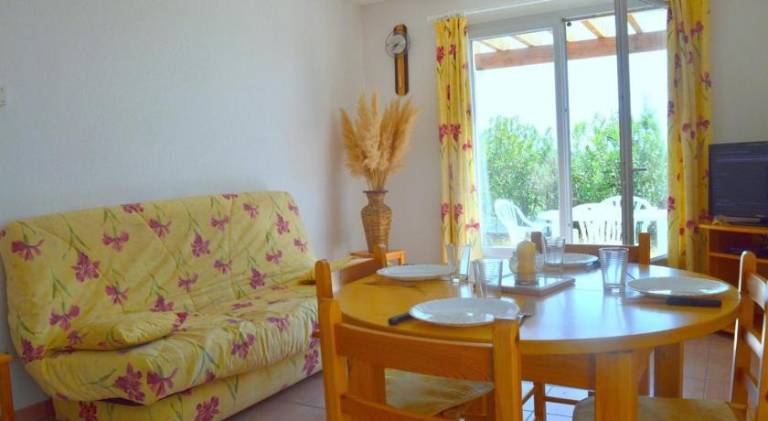 Villa with 2 rooms for 6 persons — photo 2