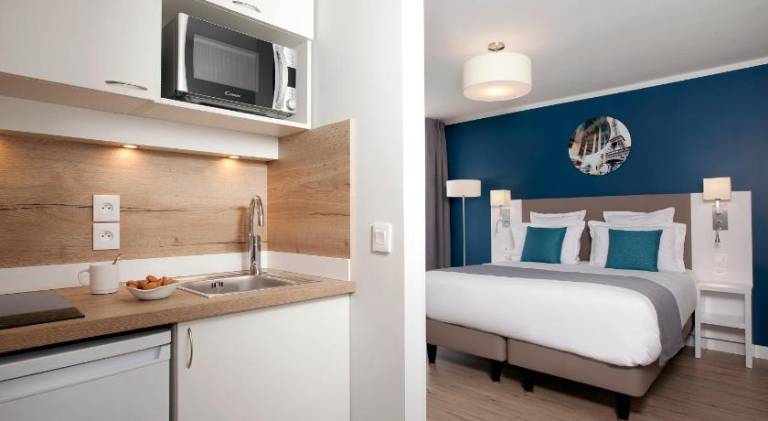 Serviced apartment with yard & patio | Dogs allowed — photo 2