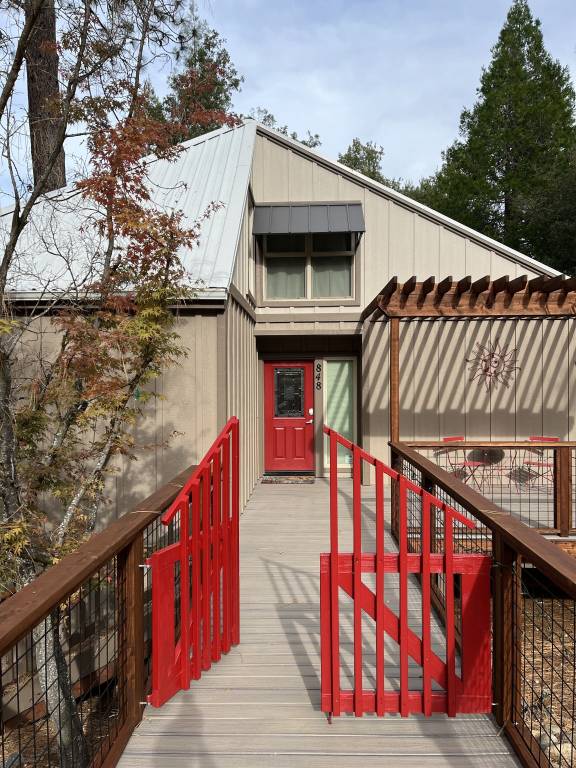 Cabin Murphys