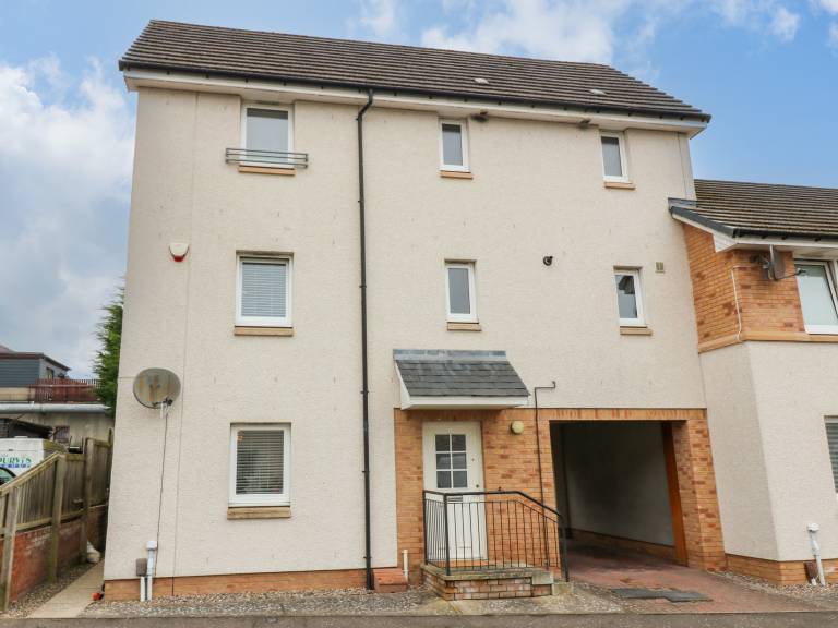 Child-friendly nice cottage with garden | Pets allowed in Dundee