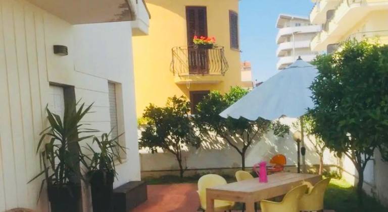 House | Beach nearby | Pets are welcome in Silvi