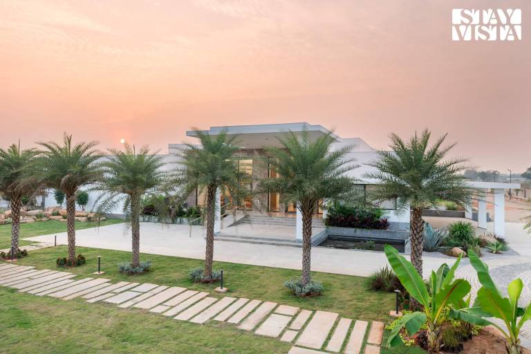 Villa  Moinabad