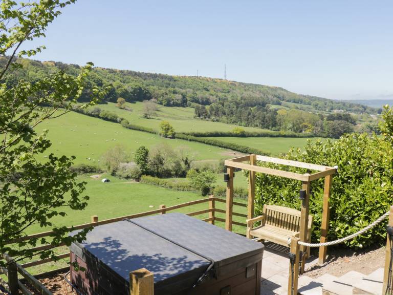 Children-friendly cottage with garden & jacuzzi | Beach view | Pets allowed — photo 3