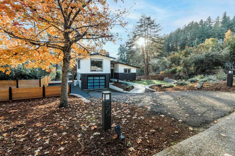 House  Fox Hollow