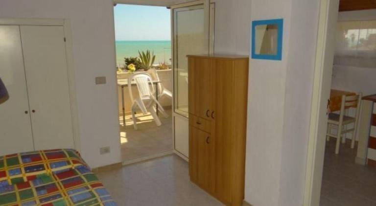 Holiday apartment with 2 rooms for 3 persons — photo 2