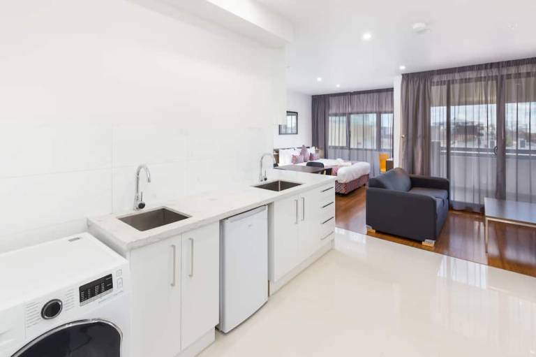 Exodus Dandenong Apartment Hotel