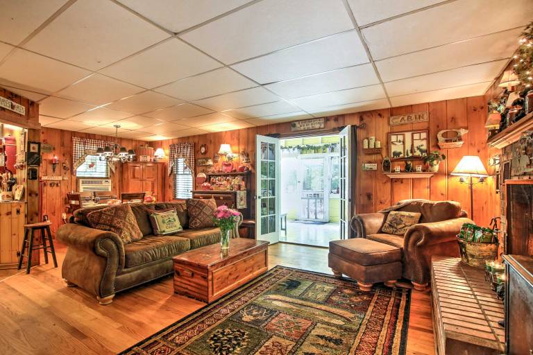 Pet-Friendly Cabin w/ Fire Pit, BBQ & Great Deck! — photo 2