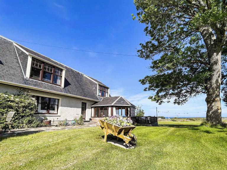 Cottage  Golspie