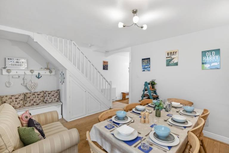 Fully equipped cottage with yard & patio | Pet-friendly — photo 2