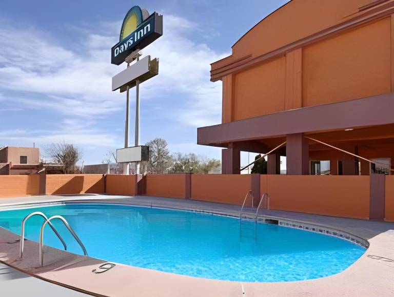 Days Inn by Wyndham Socorro — photo 2