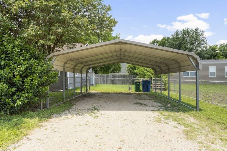 Cottage  Garrison Park