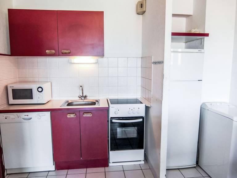Fully equipped holiday apartment with pool & terrace | Mountain view | Next to the beach | Dogs allowed — photo 5