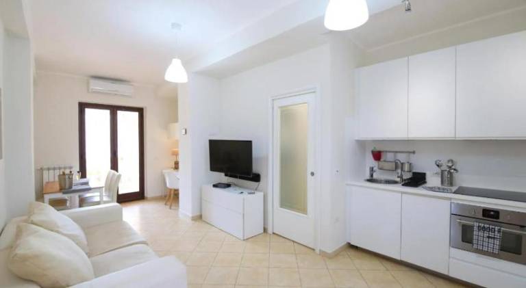 Rental apartment with 2 rooms for 4 persons — photo 2
