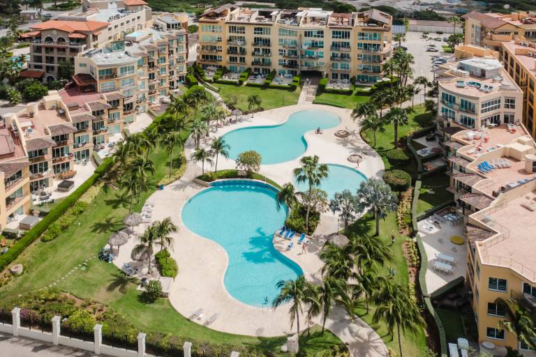 Eagle Beach 3bed 3 bath Ocean View Oceania
