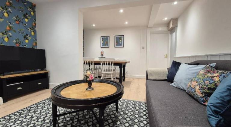 Apartment with 1 room for 2 persons in Portsmouth