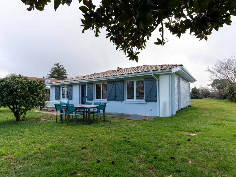 Vacation home with garden & barbecue — photo 3