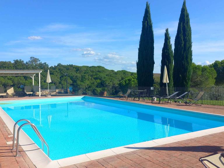 Fully equipped lovely holiday apartment with BBQ, pool & garden | Pets are welcome in Asciano