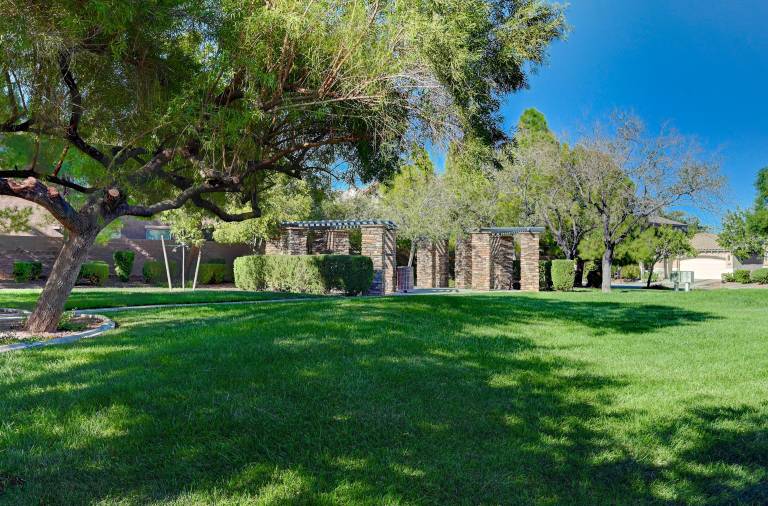 Stunning Luxury Vacation Rentals In Summerlin image