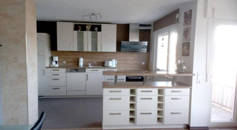 Holiday apartment with barbecue, garden & patio — photo 3