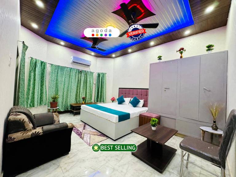Goroomgo Star Residency Varanasi in Tola