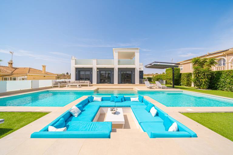 Villa Orihuela