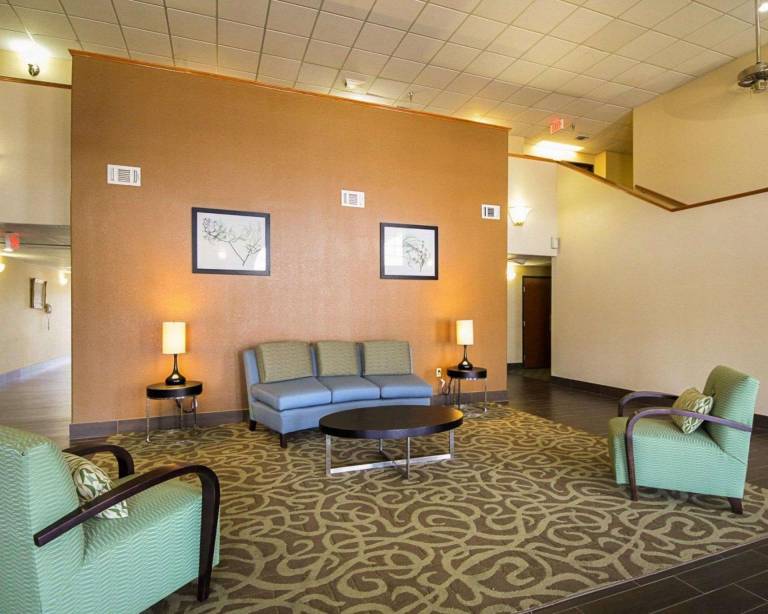 Americas Best Value Inn Pharr — photo 4