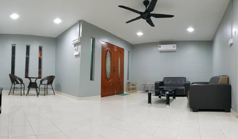 1000 m&sup2; Ferienhaus