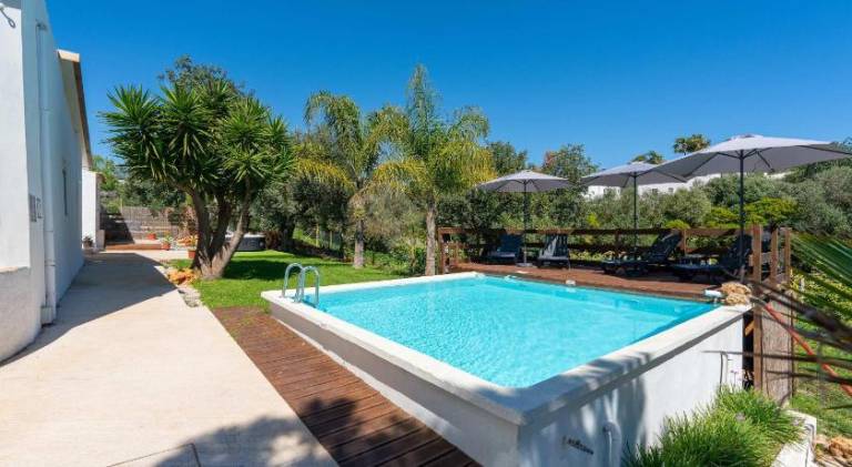 House with pool & jacuzzi in Olhao