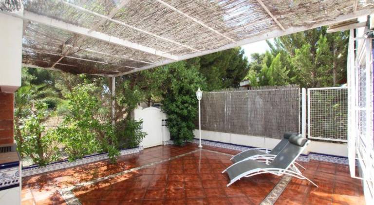Vacation home with pool — photo 5