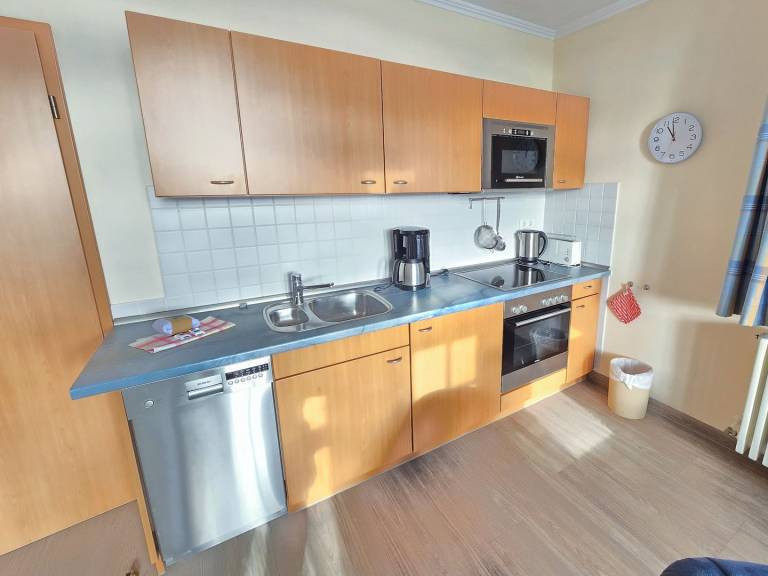 Komfort Ferienwohnung mit 1 Schlafzimmer und Balkon im Dachgeschoss — photo 2