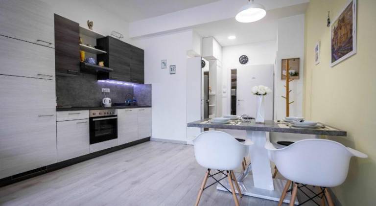 Holiday apartment with terrace | Near Ban Jelačić Square — photo 3