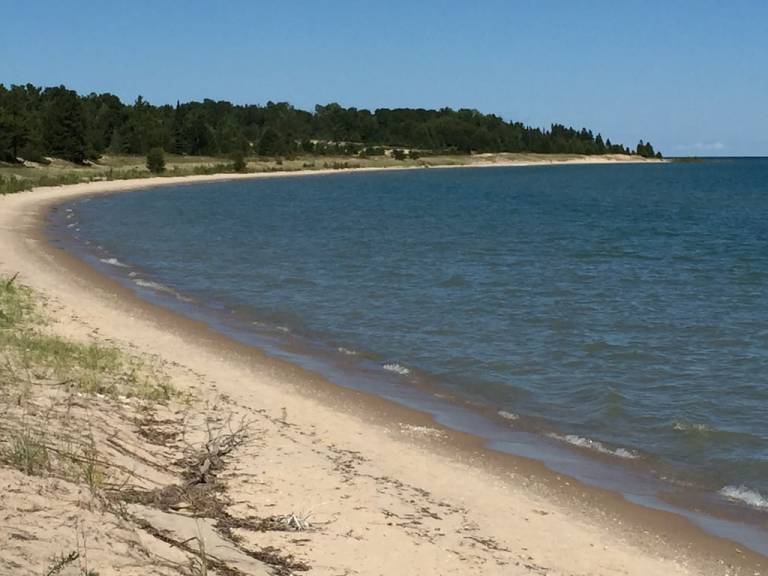 Beaver Island, MI Vacation Rentals from 87 HomeToGo