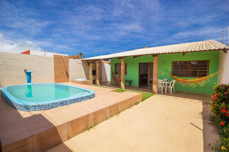 Family-friendly charming house with garden, private pool & barbecue | Pet-friendly in Paripueira