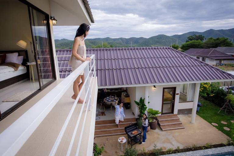 Villa with barbeque, yard & pool | Good for workation — photo 5
