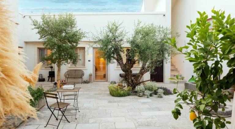 Corte Barra B&B Experience in Trani