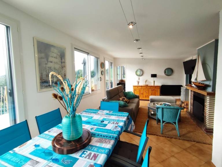 Gite with terrace, barbeque & garden — photo 4