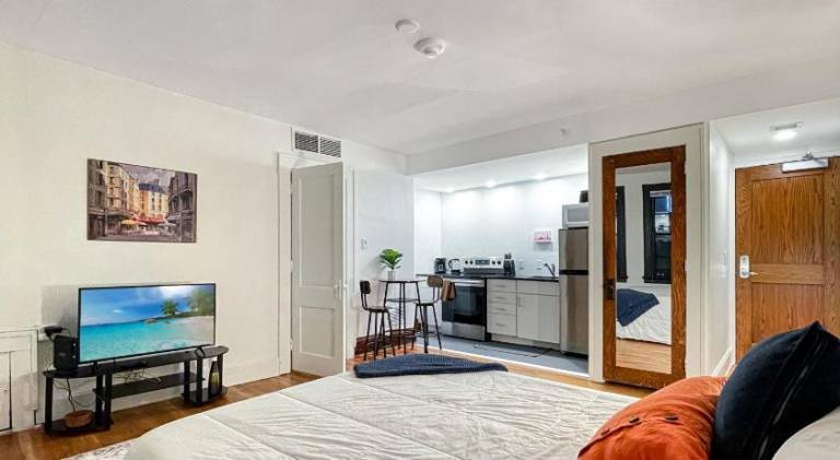 Wonderful apartment | Pet-friendly in Des Moines, IA