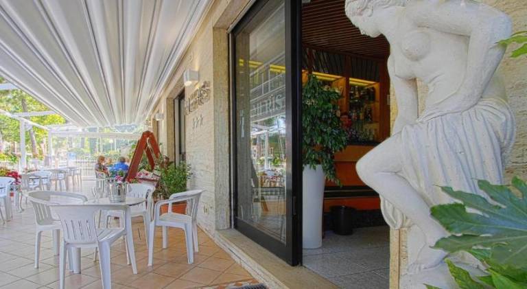 Hotel Meris — photo 4