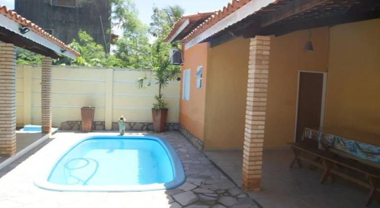 House with pool | Pets are welcome — photo 2