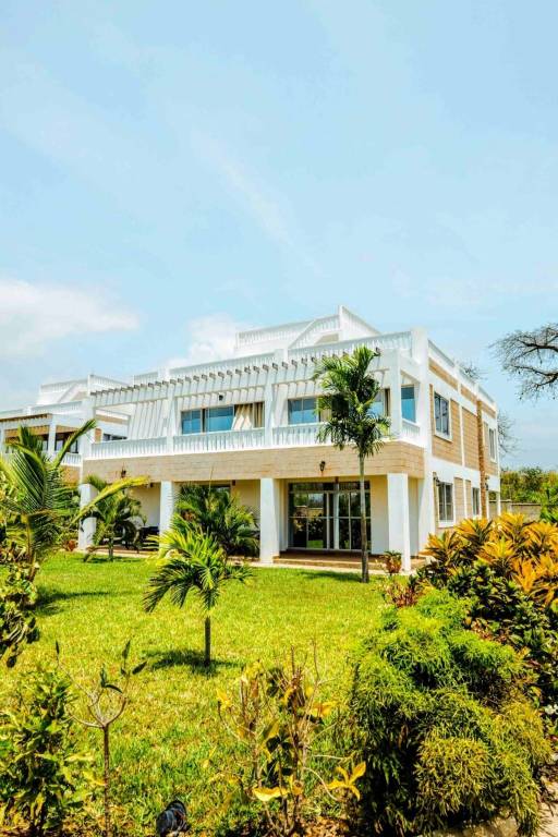 Villa  Galu Beach