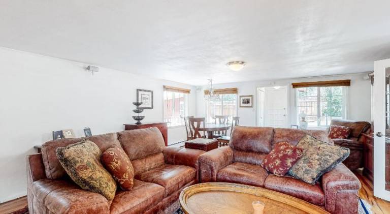 Vacation home with 3 rooms for 5 persons in Colorado Springs, CO