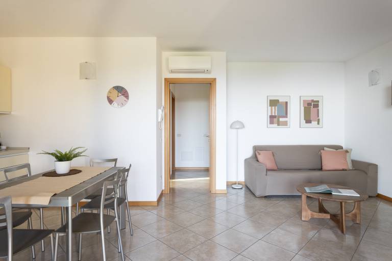 Holiday apartment with garden, terrace & pool — photo 3