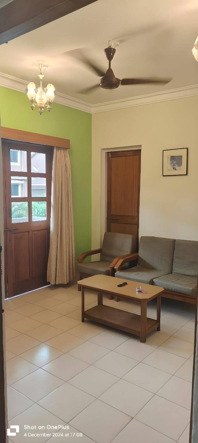 Vacation home with pool | Beach nearby | Pet-friendly in Calangute