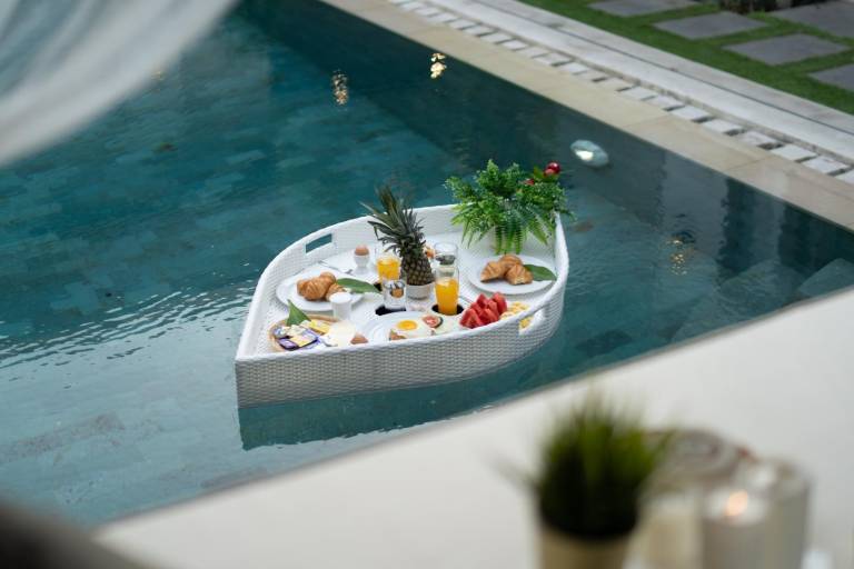 Villa with garden & private pool — photo 3
