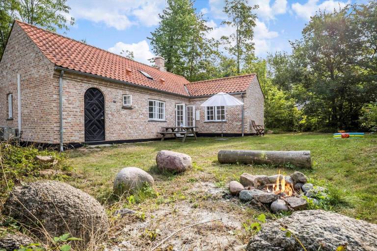 5563 Svaneke Askelundsvej 6